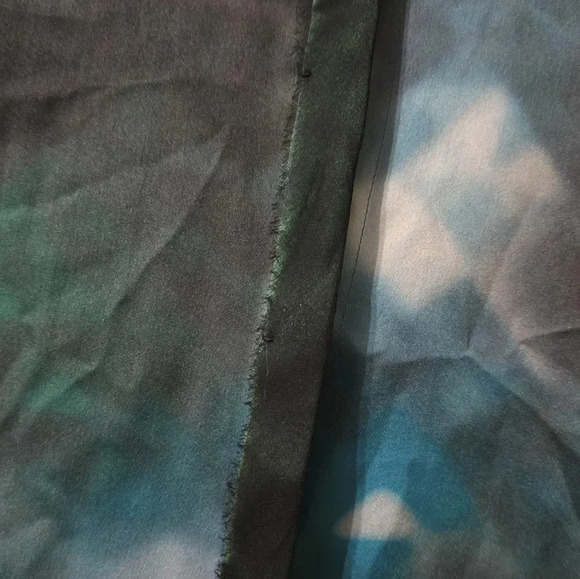 Elie Tahari 100% Silk Chelsea Blouse w/ Lamb Leather Trim, Button Front, EUC! - Picture 4 of 10